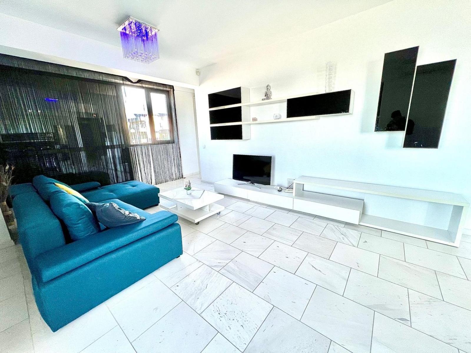 Sophia Lake View Suite Mamaia Exterior foto