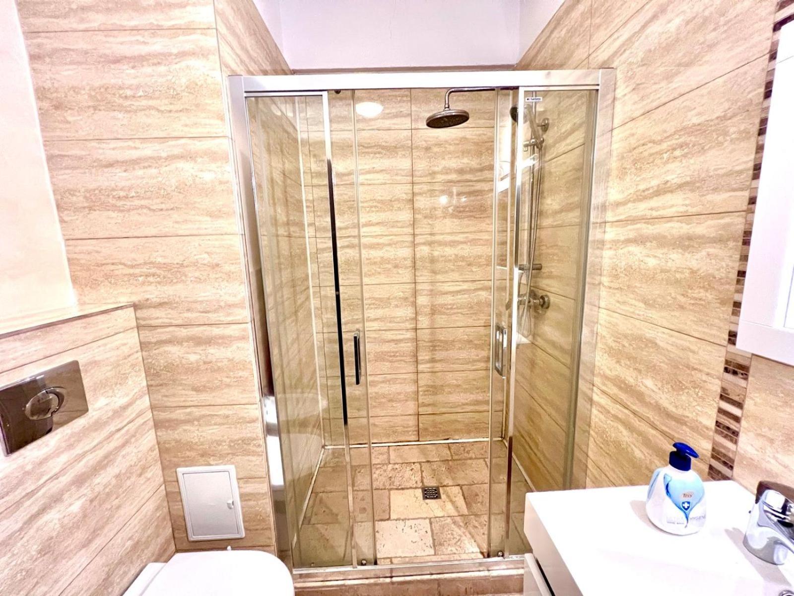Sophia Lake View Suite Mamaia Exterior foto